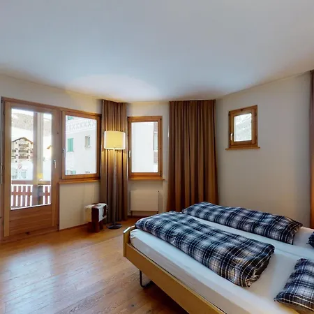 Belvair 3 Apartment